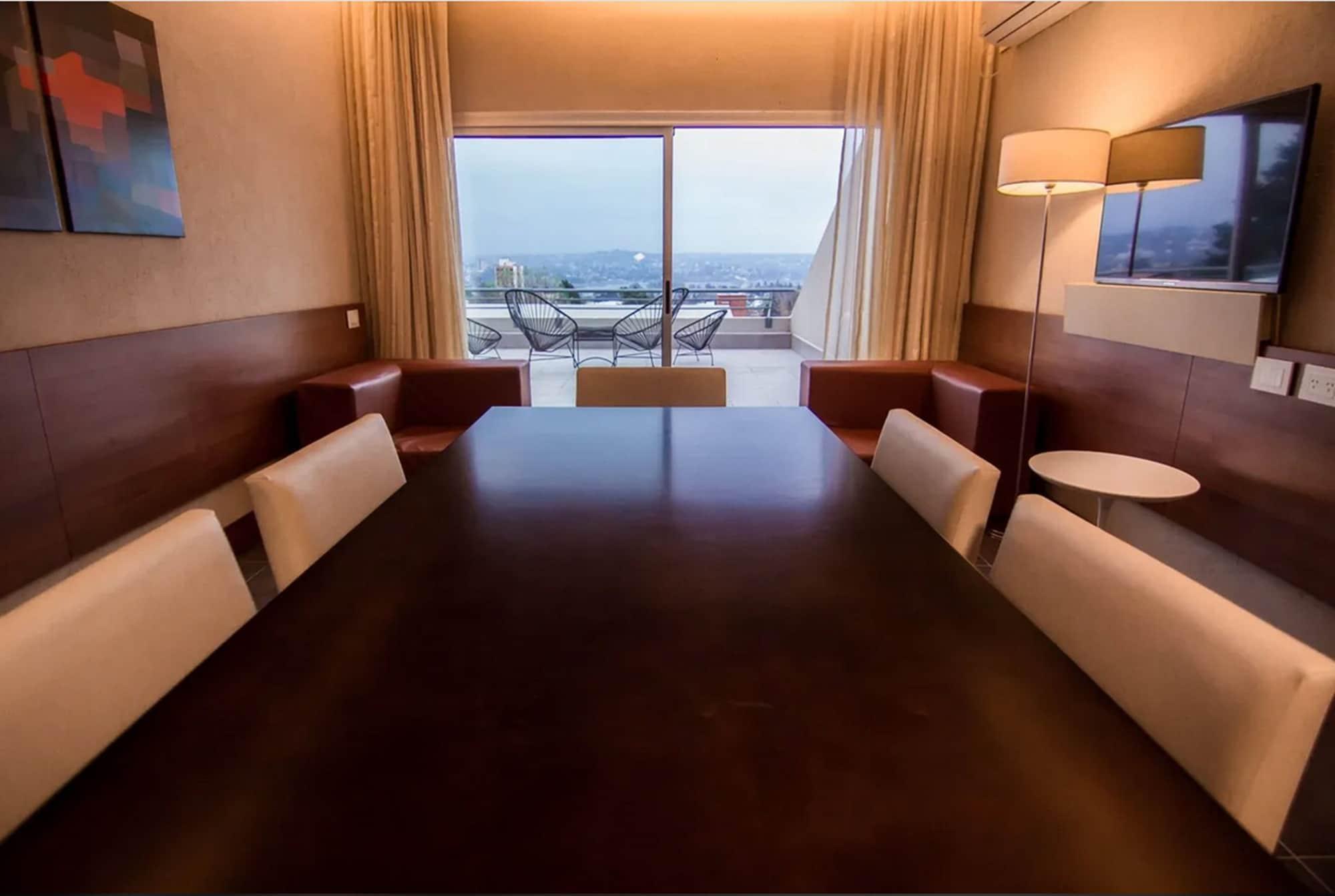 Pinares Panorama Suites, Spa & Convention Center Βίλα Κάρλος Παζ Εξωτερικό φωτογραφία